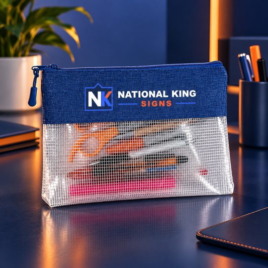 Con tu marca: Bolsa de accesorios transparente jaspeada. Vista 1 del producto.