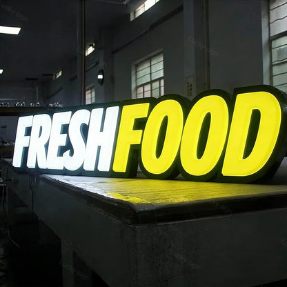 Cartel comercial 3D personalizado, con logo y letras corpóreas LED para exteriores. Vista 5 del producto.
