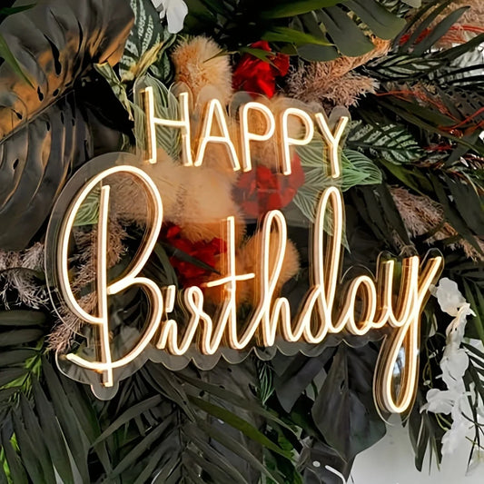 Cartel LED de estilo neón «Happy Birthday» (Feliz cumpleaños), blanco cálido. Vista 1 del producto.