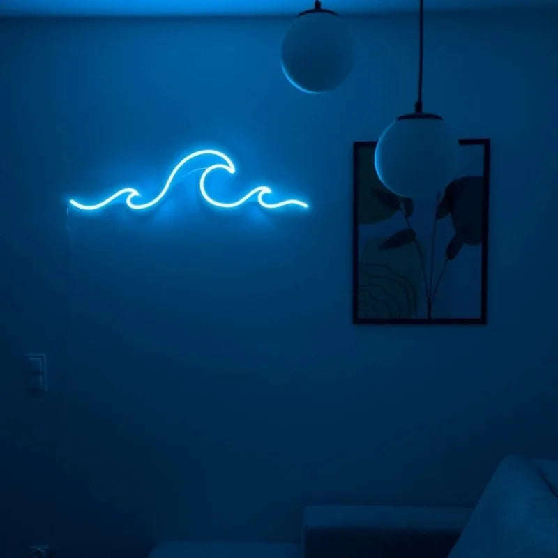 Luz de pared LED de ola marina, estilo neón. Vista 2 del producto.